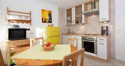 Apartamento 'Schoeneberg' con terraza privada, jardín privado y Wi-Fi