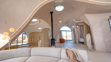 Villa | Oppholdsområde | Peis