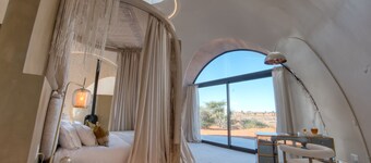 Reverie Kalahari Pod