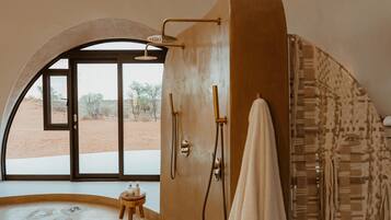 Villa | Bathroom | Separate tub and shower, free toiletries, hair dryer, bathrobes
