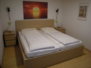 1 bedroom, free WiFi, bed sheets