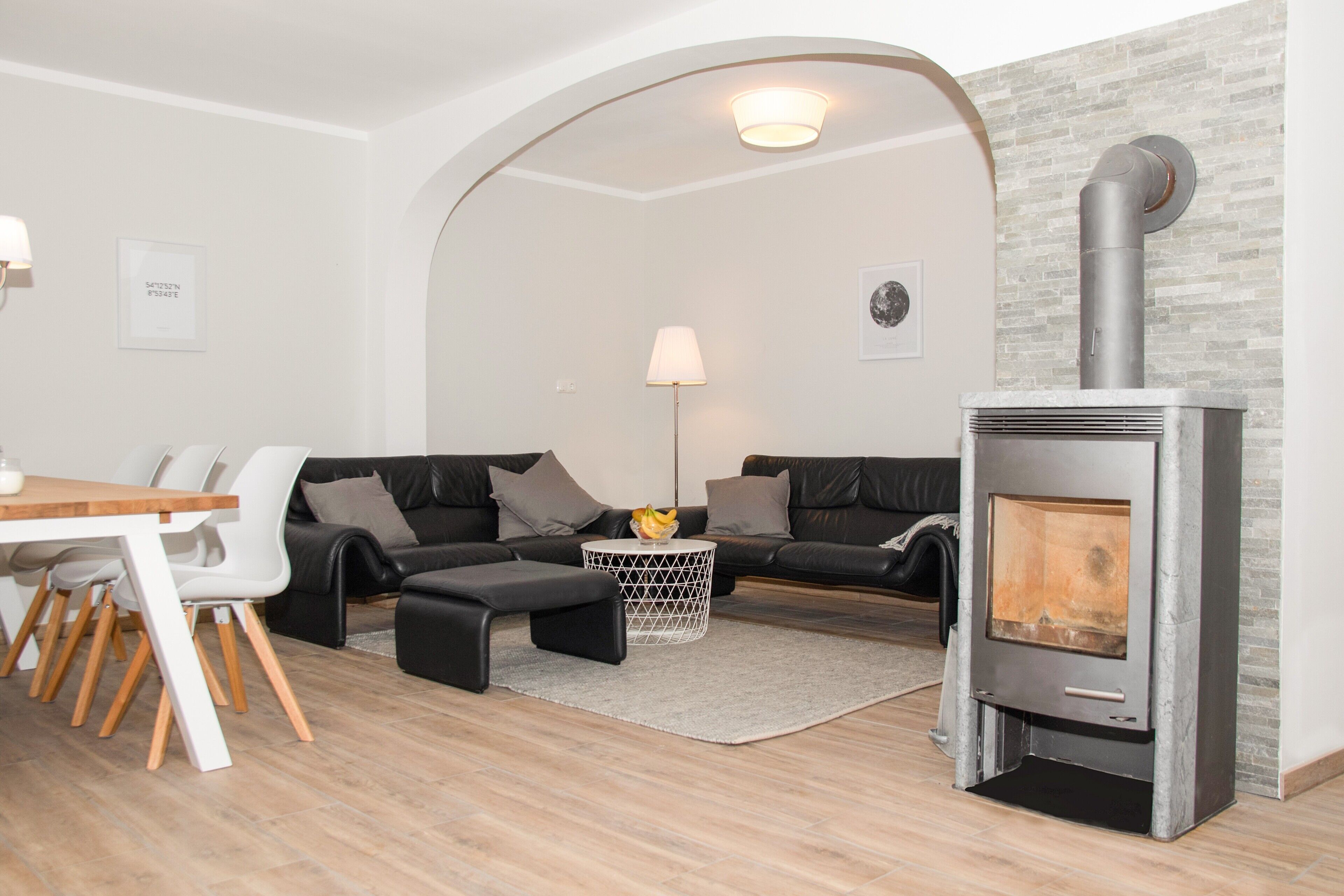 Fernseher, Kamin