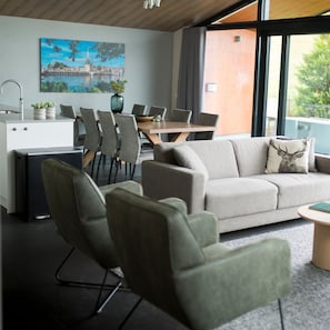 TV, peis og bordtennis