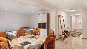 1 Schlafzimmer, kostenloses WLAN, Bettwäsche