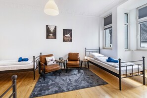 1 chambre, accès au Wi-Fi (inclus), literie fournie