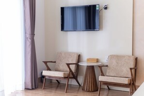 Standard Twin Room, Balcony, City View | Room amenity