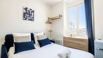 1 bedroom, desk, iron/ironing board, free WiFi