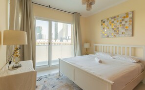 4 Schlafzimmer, Schreibtisch, Bügeleisen/Bügelbrett, WLAN