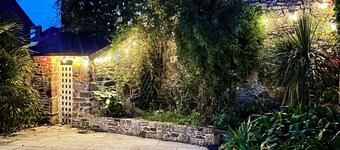 Large house 80m from the port