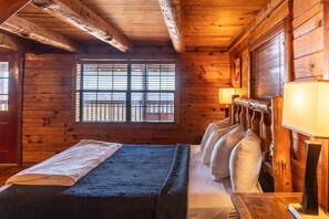 2 عدّة غرف نوم وخدمة الإنترنت