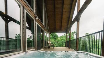 Bain à remous extérieur