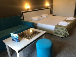 標準雙人或雙床房, 陽台, 花園景觀 | 書桌、筆電工作空間、隔音、免費無線上網
