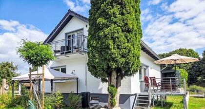 Beautiful apartment for 2 guests with WIFI, TV and balcony