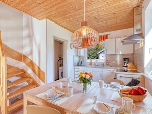 Oven, dishwasher, toaster, high chair