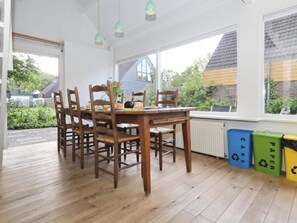 House | Dining - Holiday Home Near the Beach in the Dunes (Noordwijkerhout)