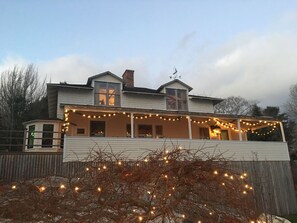 Exterior - Cornell Lane Cottage: Oceanfront Retreat with Private Dock & Stunning Linekin Bay Views (Boothbay)