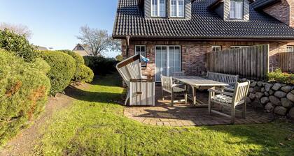 Wonderful living comfort has been created here on three levels, which hardly leaves a wish unfulfilled.