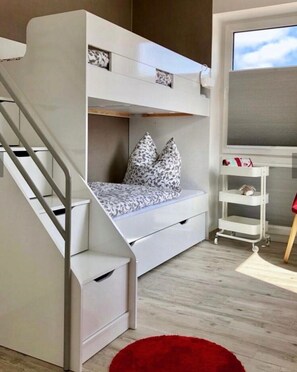2 bedrooms, iron/ironing board, travel crib, free WiFi