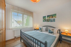 1 soverom, reiseseng for barn, wi-fi (inkludert) og sengetøy