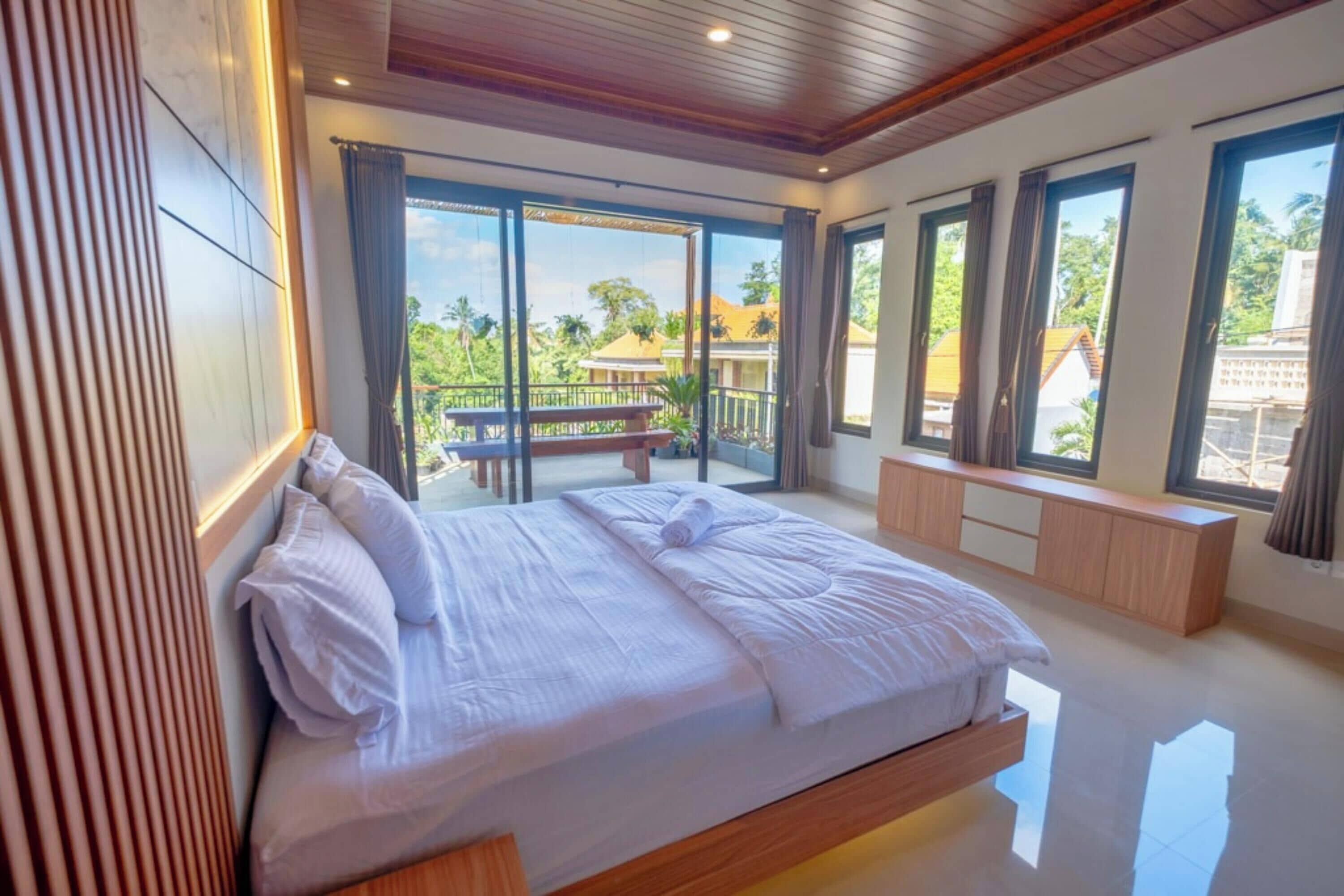 Vila Keluarga | Meja kerja