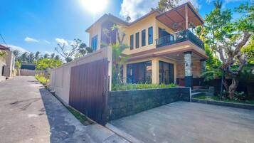 Vila Keluarga | Area keluarga | Televisi 32-inci dengan saluran TV kabel