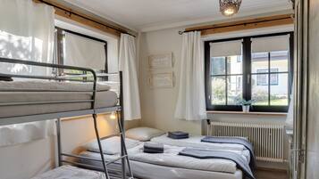 Apartment | 4 Schlafzimmer, individuell eingerichtet, Bettwäsche