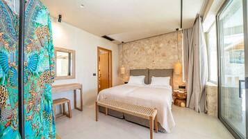 2 室のベッドルーム、アイロン / アイロン台、WiFi (無料)