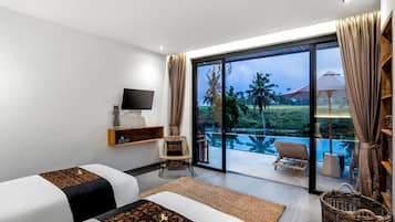 Comfort Villa, 6 Bedrooms, Pool View