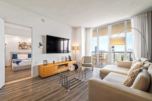 TV, offices - 2 BR Apartment with Balcony,Pool & View (Hallandale Beach)