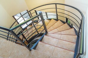 Interior - Gated Community-Privacy, Ocean Views-pool-Ojochal-sleep 9 (Ojochal)