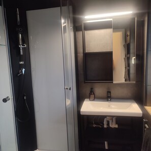 House | 2 bedrooms - Type 6p With 2 Bedrooms and 1 Bathrooms (Getelo)
