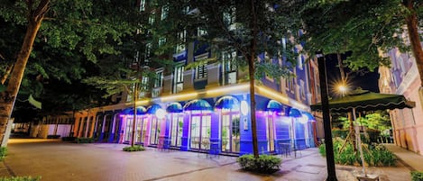 Bagian depan properti