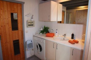 House | Bathroom - Ferienhaus im Skandinavischen Stil (Mirow)