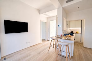 Vila standard, 2 quartos, 2 banheiros (Villa Assunta With Pool Near The Sea) | Opções para refeição
