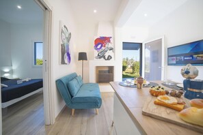 Standard Villa, Multiple Bedrooms, 2 Bathrooms (Villa Assunta With Pool Near The Sea) | Interior