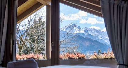 Alpiner Luxus in atemberaubender Oase im Herzen von Garmisch-Partenkirchen.