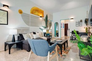 スマートテレビ、書斎 / ワークスペース