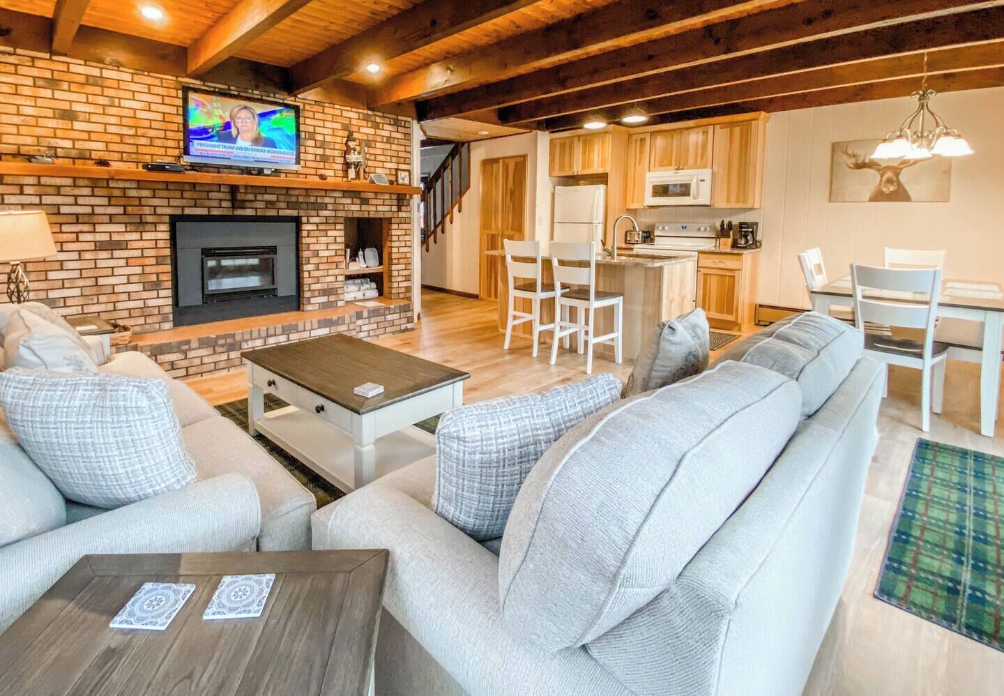 Televisor intel·ligent i llar de foc 