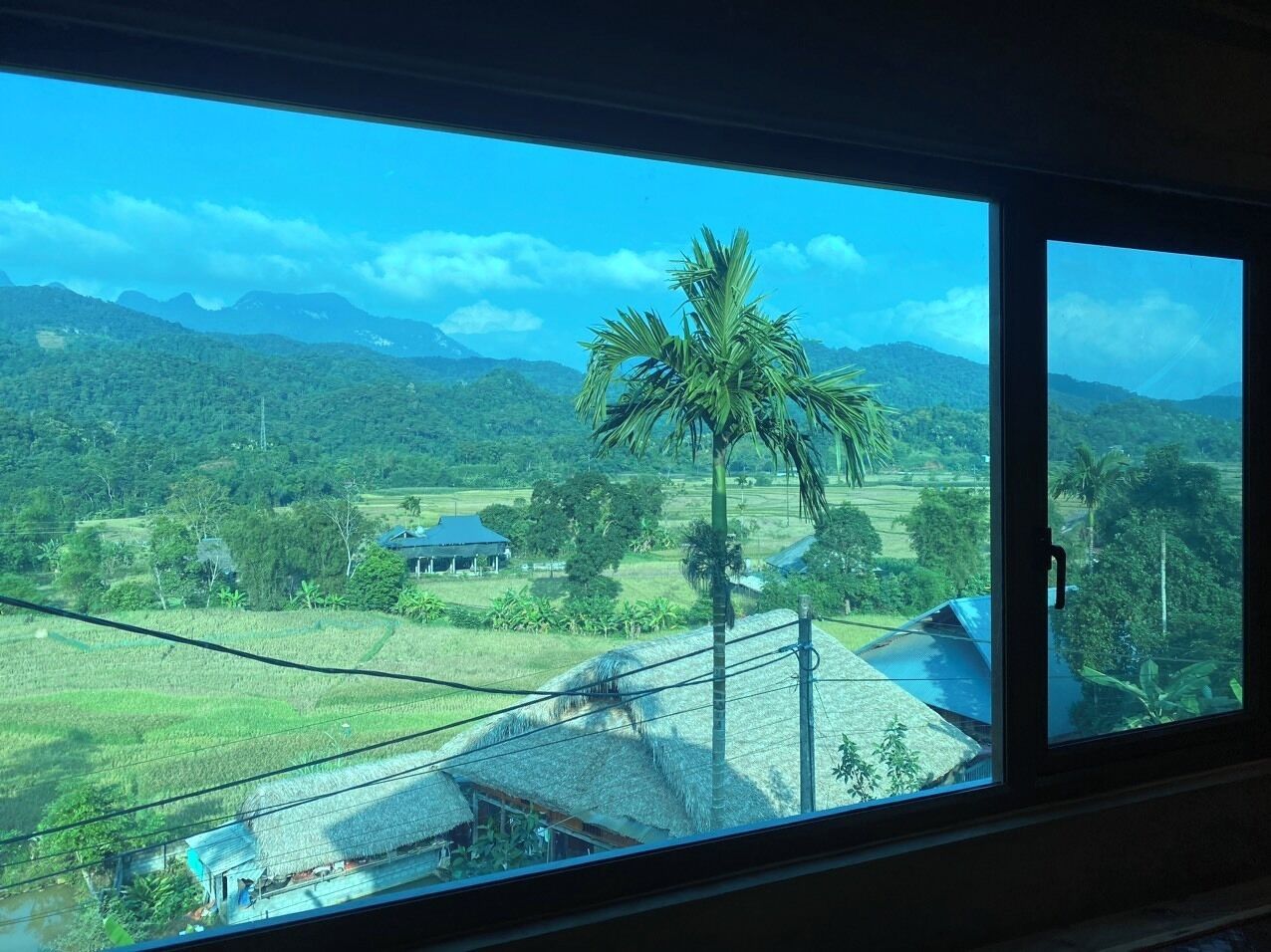 Deluxe Double or Twin Room, Hill View | Desk, laptop workspace, free WiFi