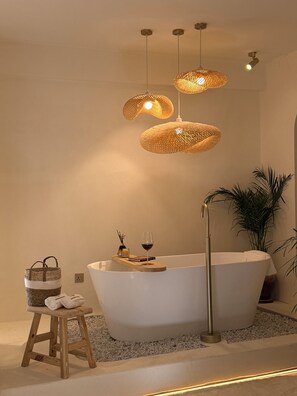 Shower, eco-friendly toiletries, hair dryer, towels