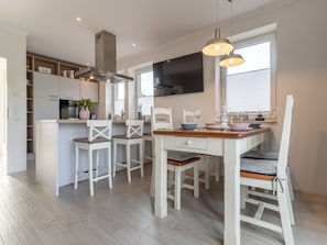 House | Dining