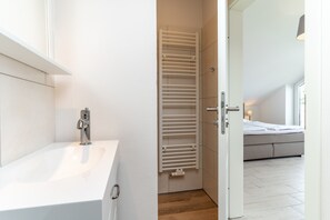 House | Bathroom | Towels