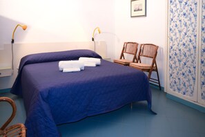 1 bedroom, iron/ironing board, travel crib, free WiFi - Wiew Acitrezza (Acicastello)