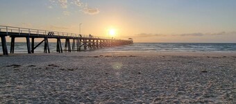 Bobby's Beachside Bungalow in Grange