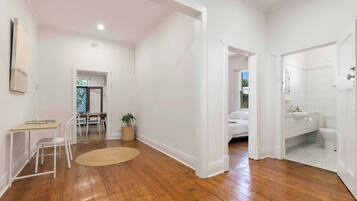 3 bedrooms, iron/ironing board, WiFi