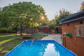 Outdoor pool - The Pirates Lodge-Chill-out near the beach (Milina)