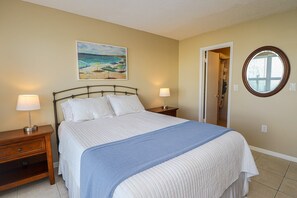 3 bedrooms, iron/ironing board, free WiFi, bed sheets - Tradewinds Condominiums 161 (St. Augustine)