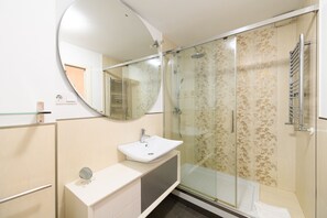 Een douche, een haardroger