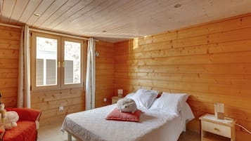 House | 3 bedrooms, individually furnished