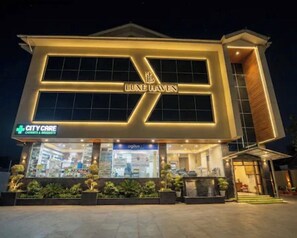 Front of property - LUXE HAVEN RESIDENCY (Budgam)